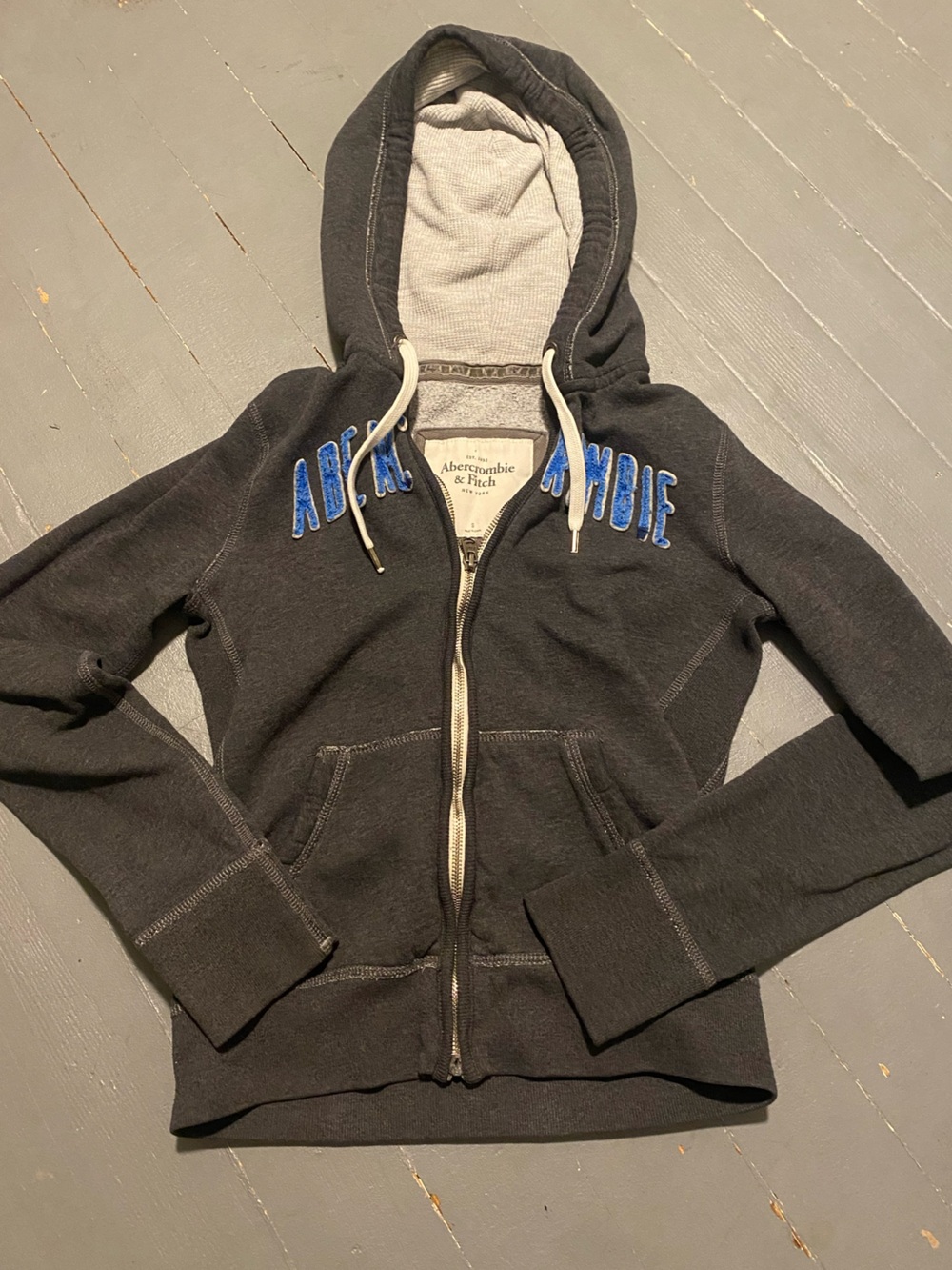 Y2K Abercrombie & Fitch Women's Charcoal Zip-Up Hoodie